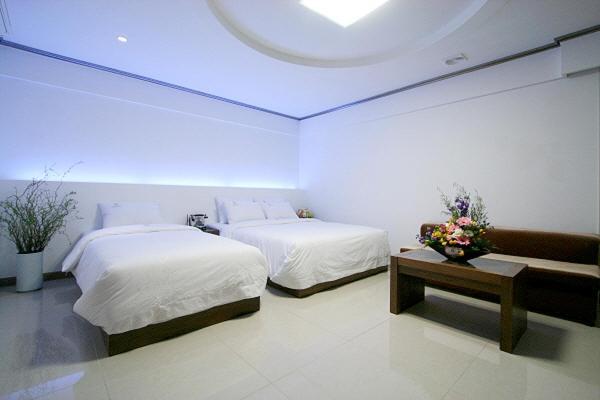 Kōyō Hotel Cleopatra Ilsan חדר תמונה